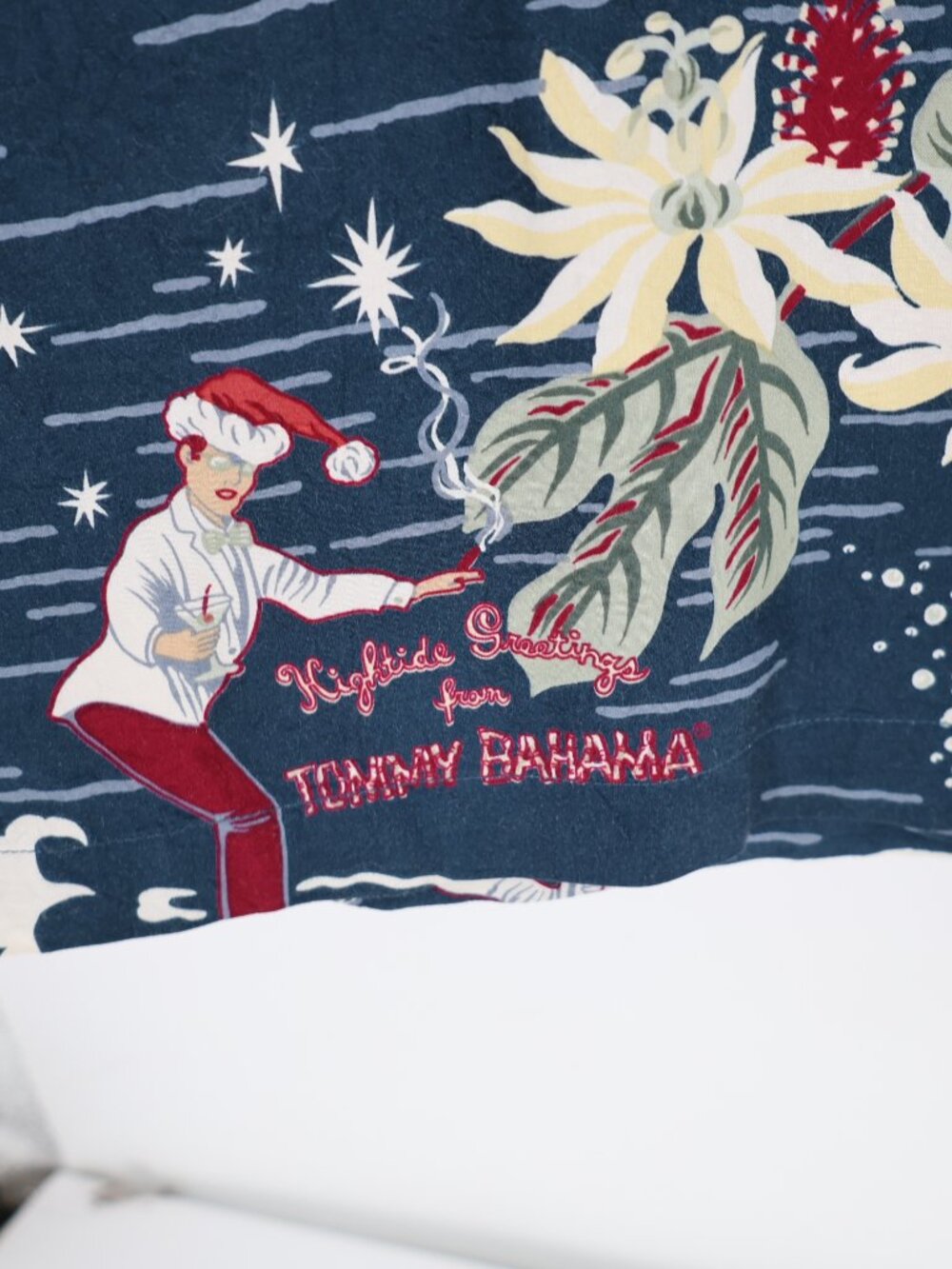 Vintage Tommy Bahama hawaiian Shirt Men's 2XL Happy holidays chistmas greetings - Picture 4 of 11